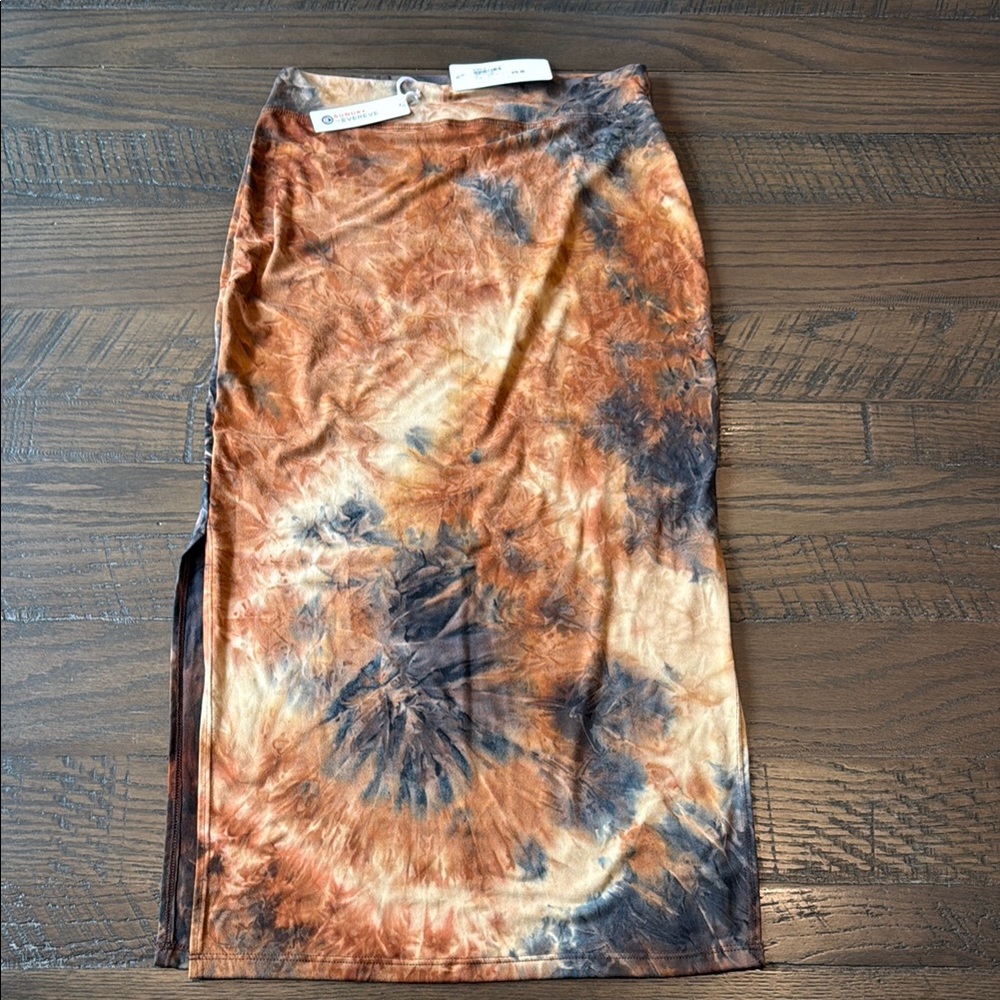 Sundry for Evereve sunrise midi skirt